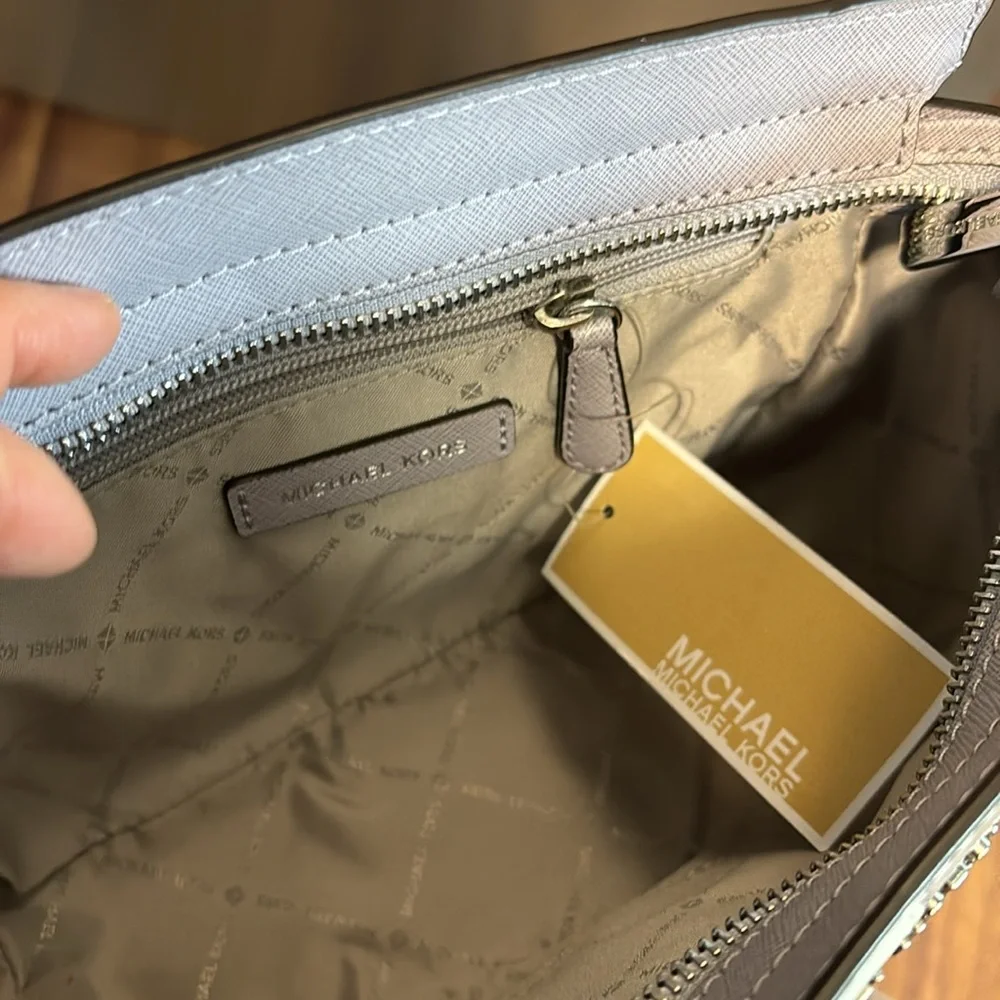 Michael Kors Floral Crossbody Bag - NEW with tags and defects - Picture 6 of 10